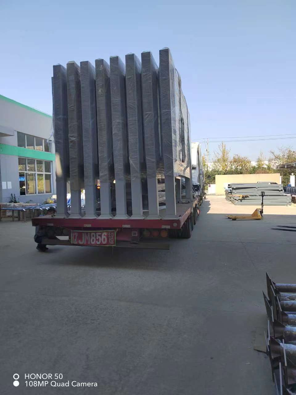 惠安第二批公交站臺發(fā)貨 惠安第二批公交站臺發(fā)貨